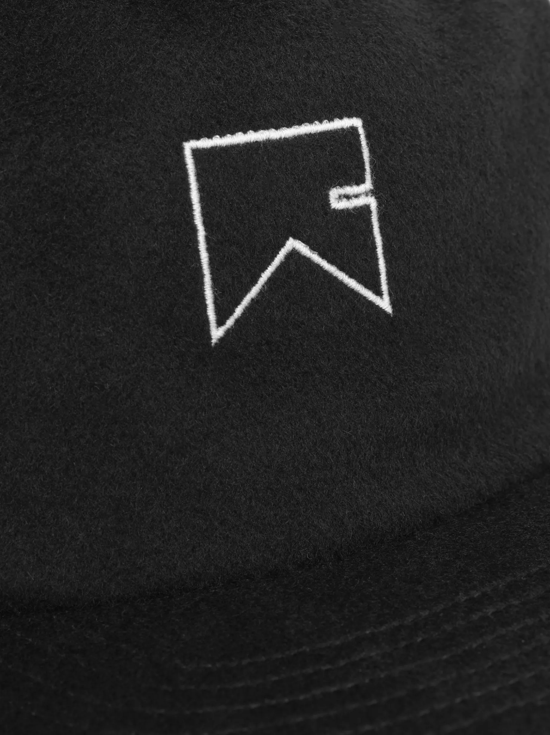 CASHMERE CHEVRON LOGO HAT