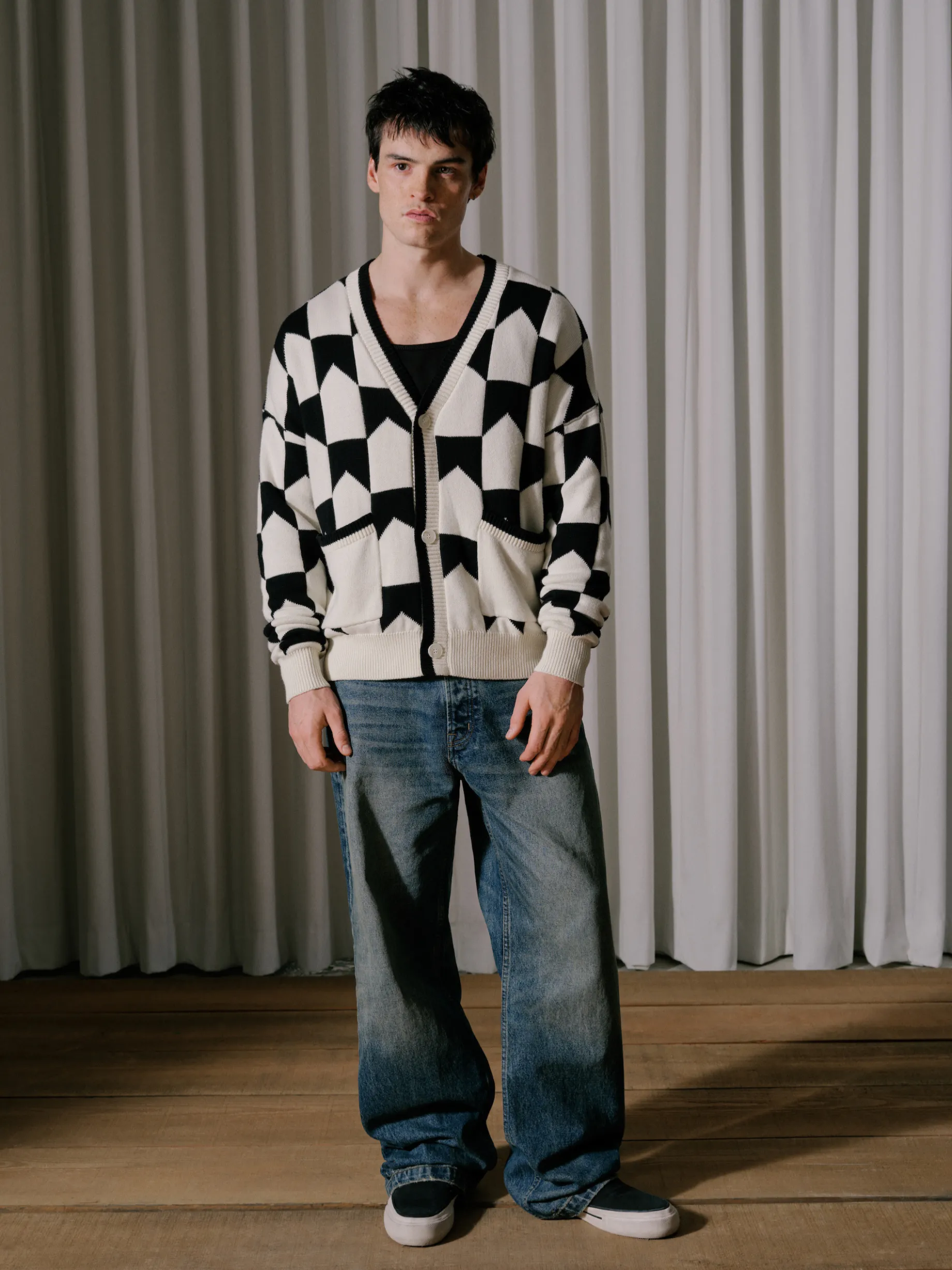 CHEVRON CHECKERED KNIT CARDIGAN