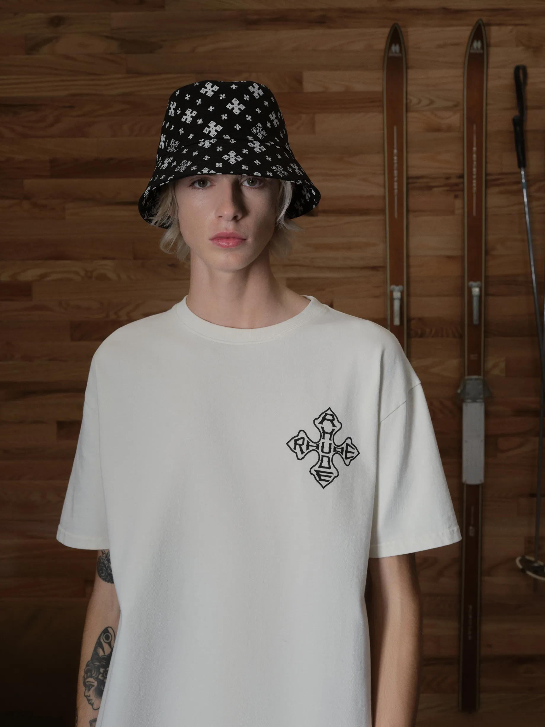 CROSS BANDANA BUCKET HAT