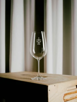 ENGRAVED WINE GLASS SET