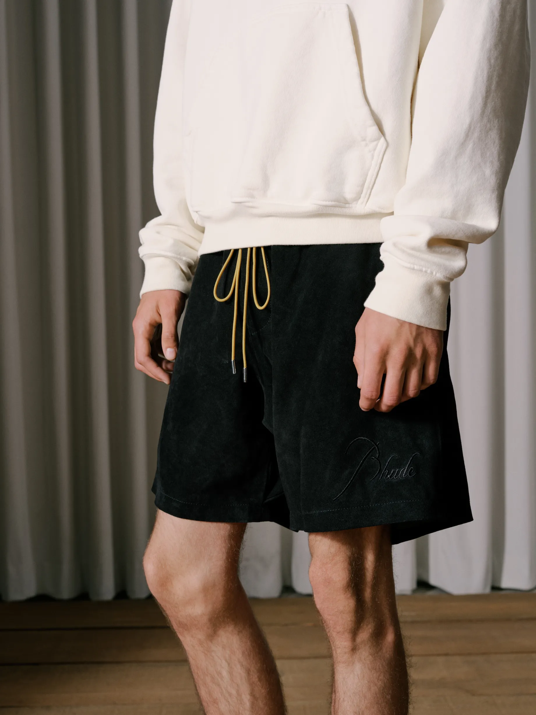 LEATHER SHORTS