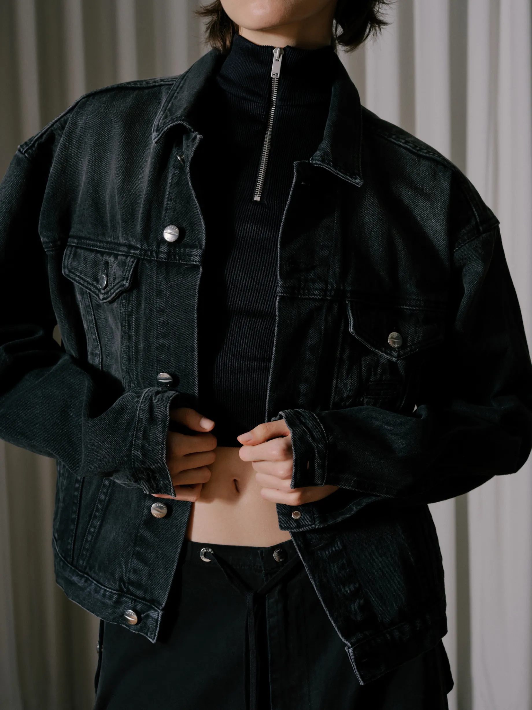 OVERSIZED DENIM TRUCKER JACKET