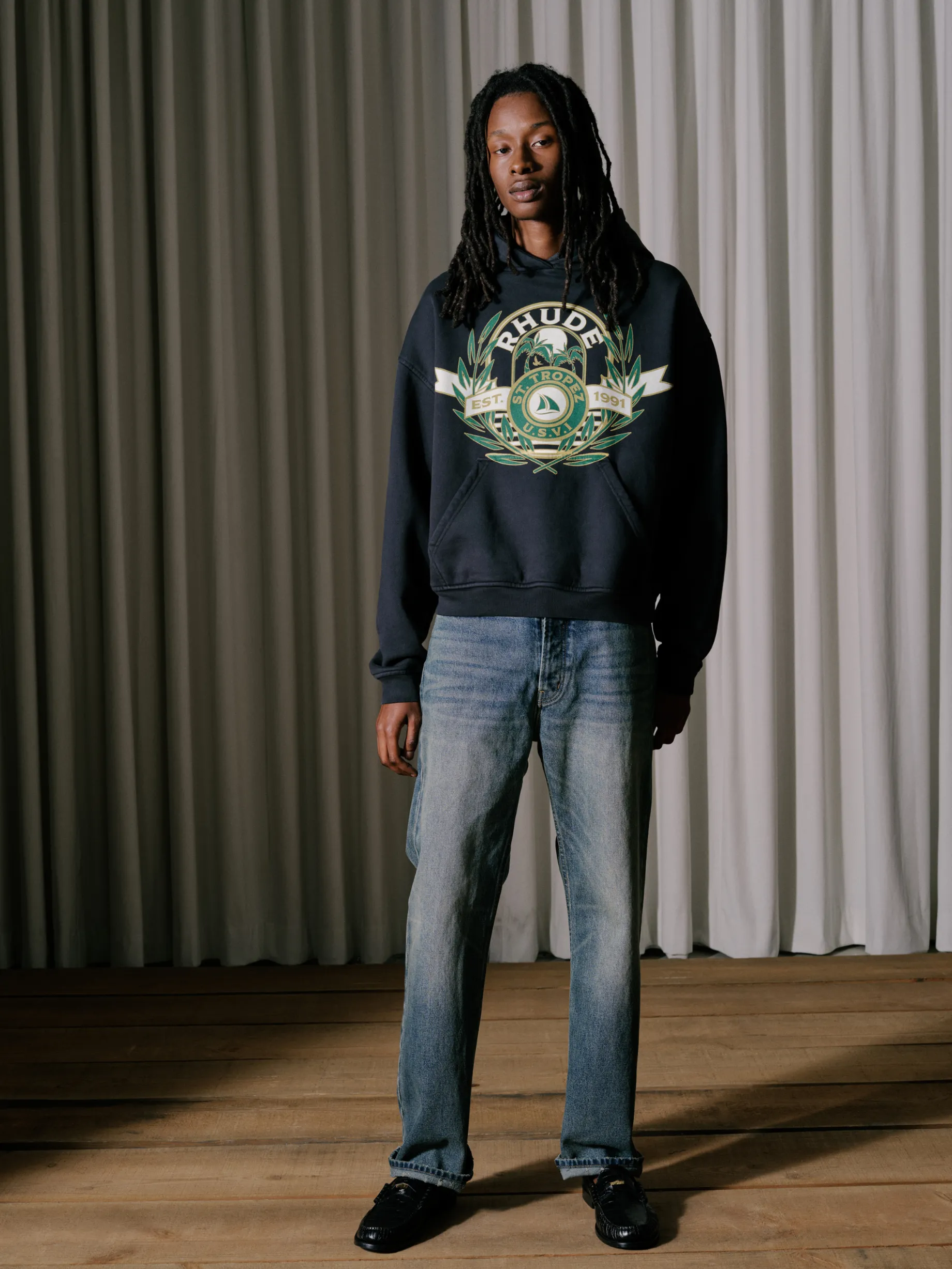 ST.TROPEZ YACHT CREST HOODIE